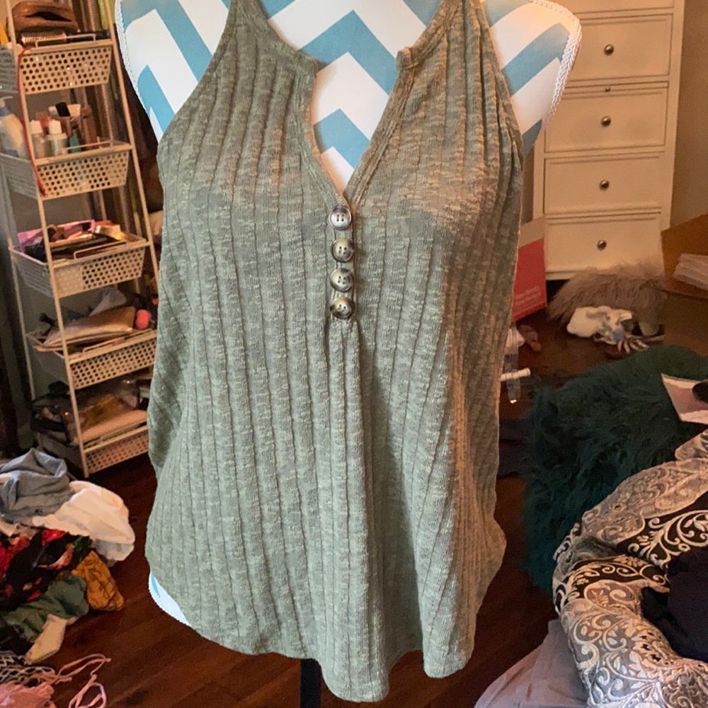 Daytrip green tank top NWT